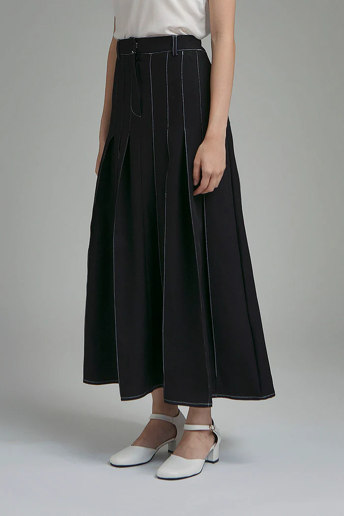 Black Femenia - Image 6
