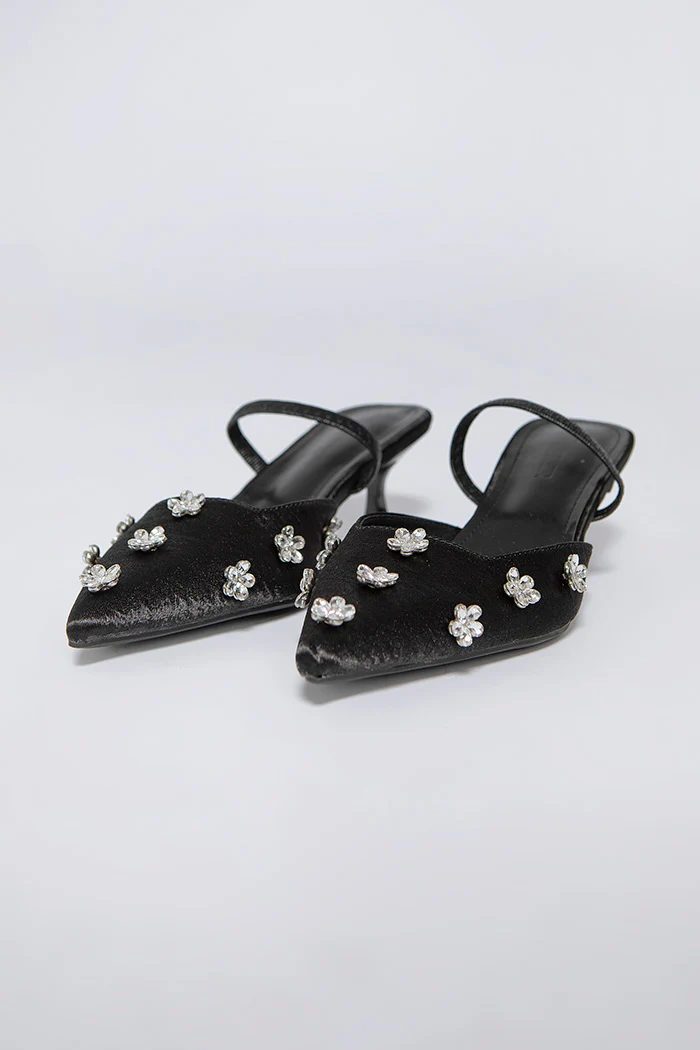 Black Noira - Image 3