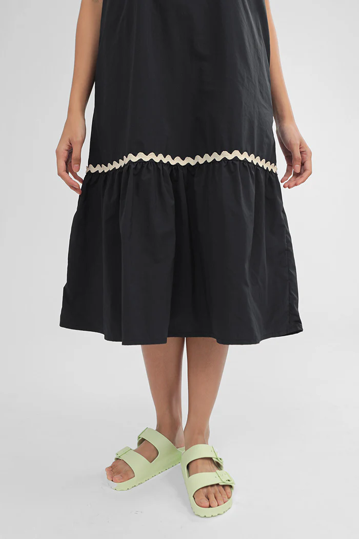 Black Tami - Image 6