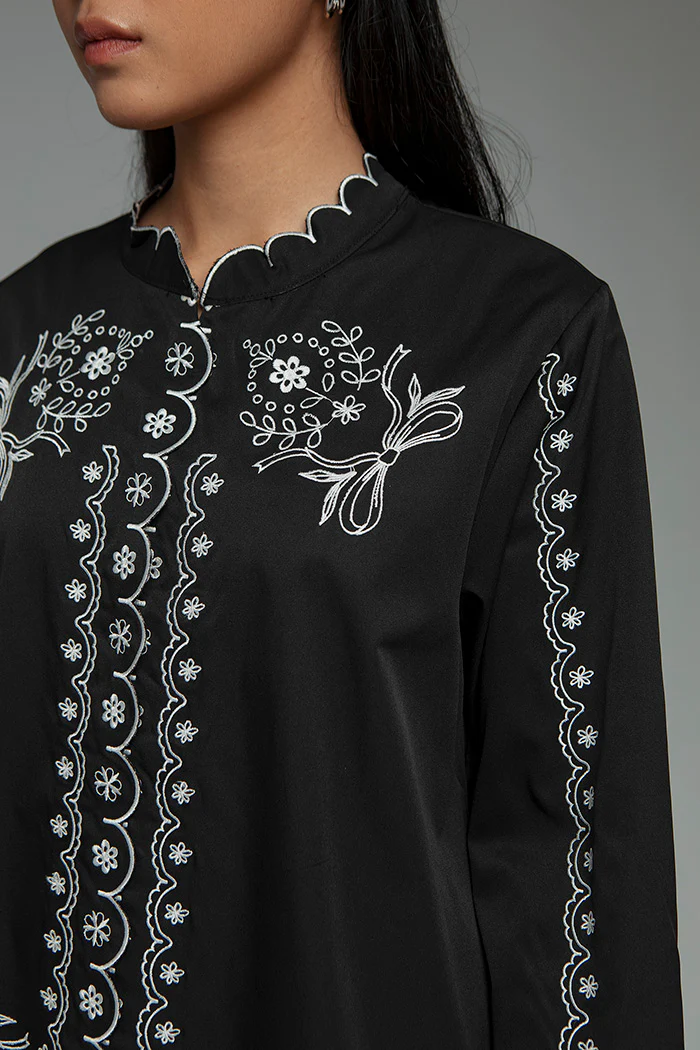 Black Zila - Image 6