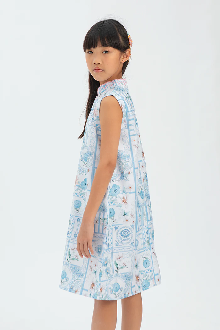 Blue Porcelain Yulan - Image 5
