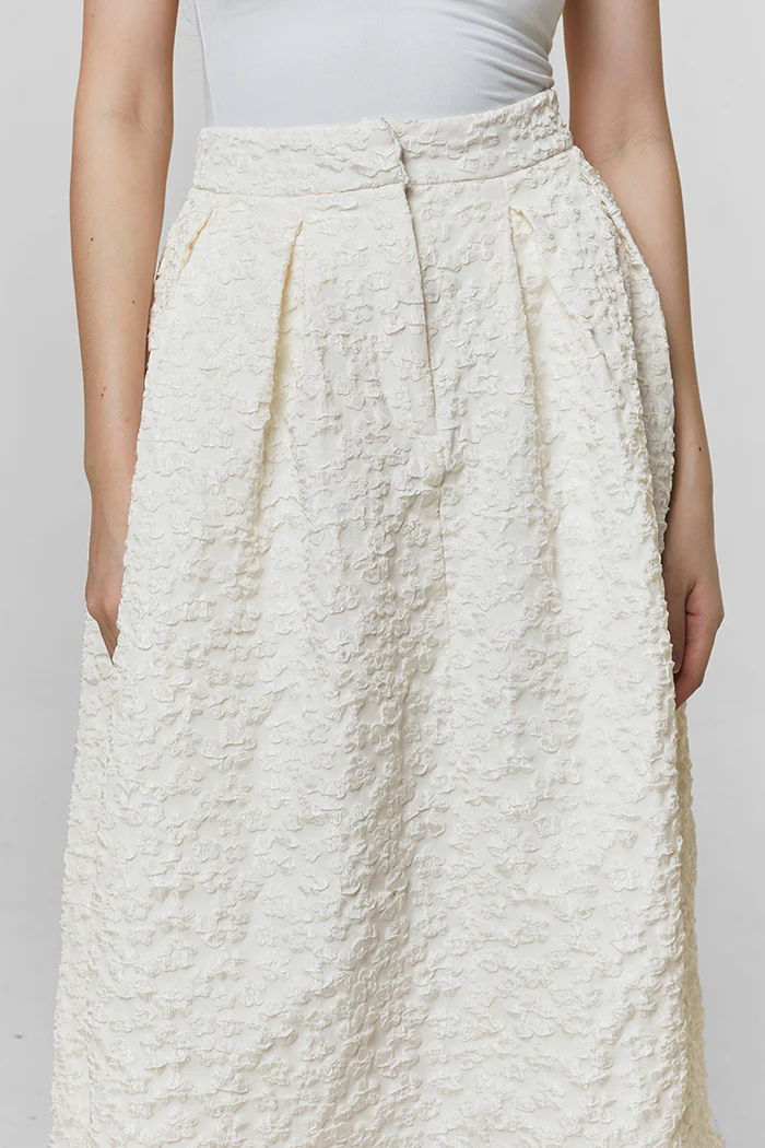 Cream Larna - Image 5
