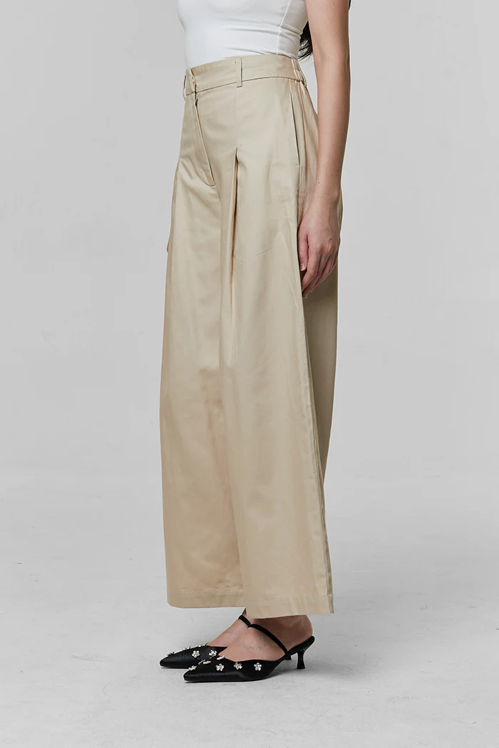 Khaki Aisla - Image 3