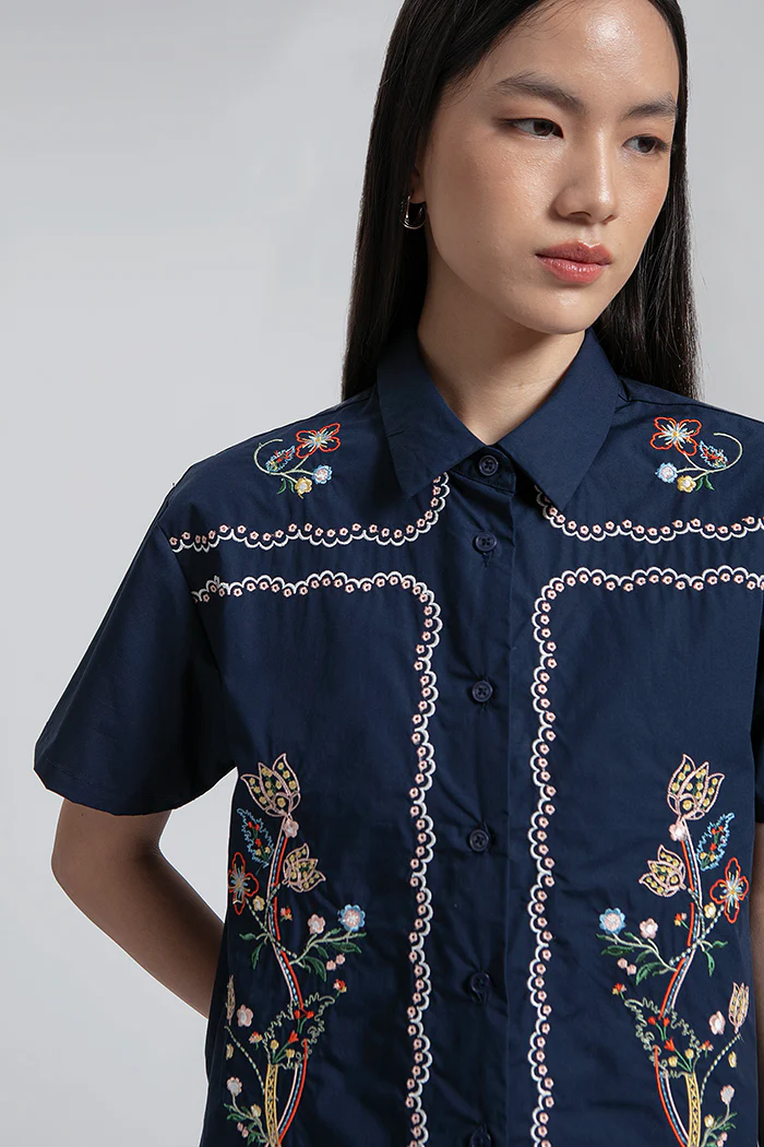 Navy Embroidery Amur - Image 5
