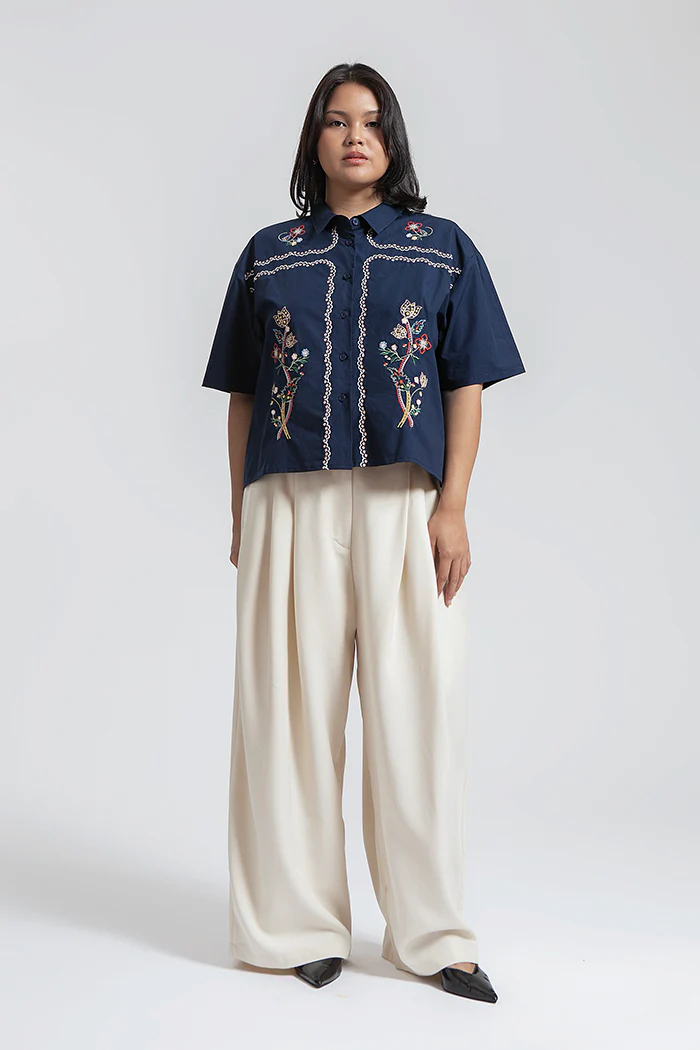 Navy Embroidery Amur - Image 6