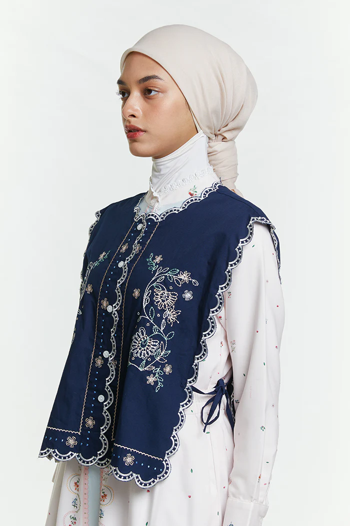 Navy Embroidery Sabya - Image 7