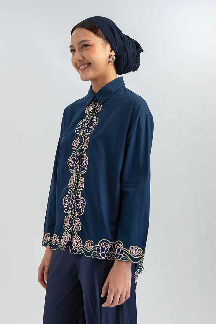 Navy Embroidery  Shazi - Image 3
