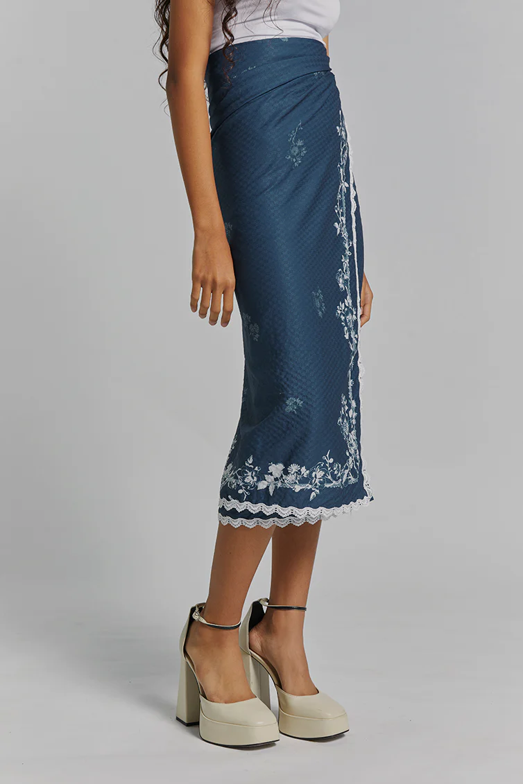 Navy Hilma - Image 6