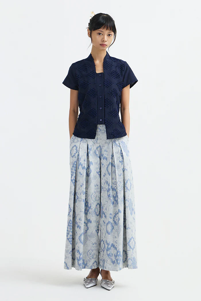 Nona Tenun Biru Laut - Image 7