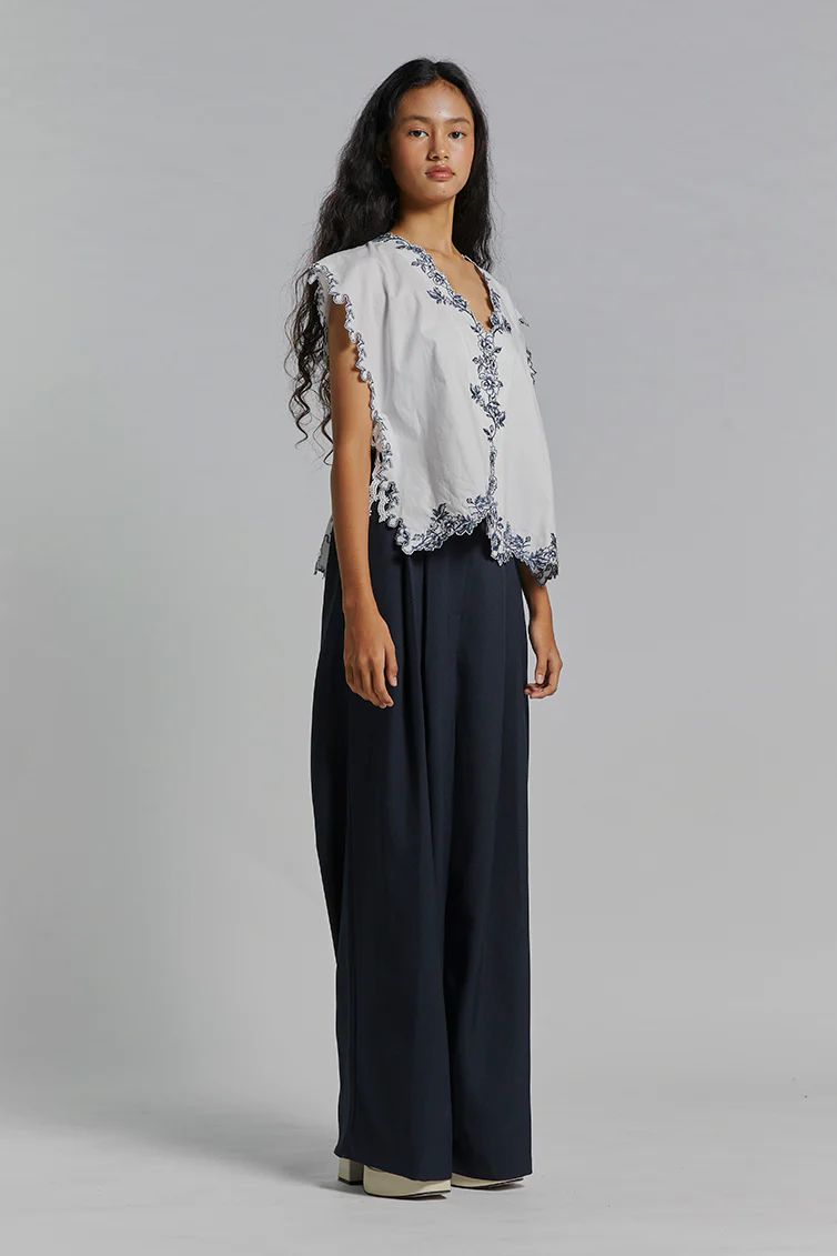 Off-white Floral Araceli - Image 6